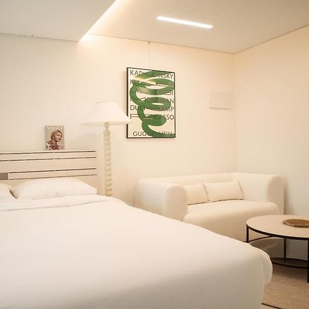 Uh Flat The Seocho Apartment Seoul Exterior photo