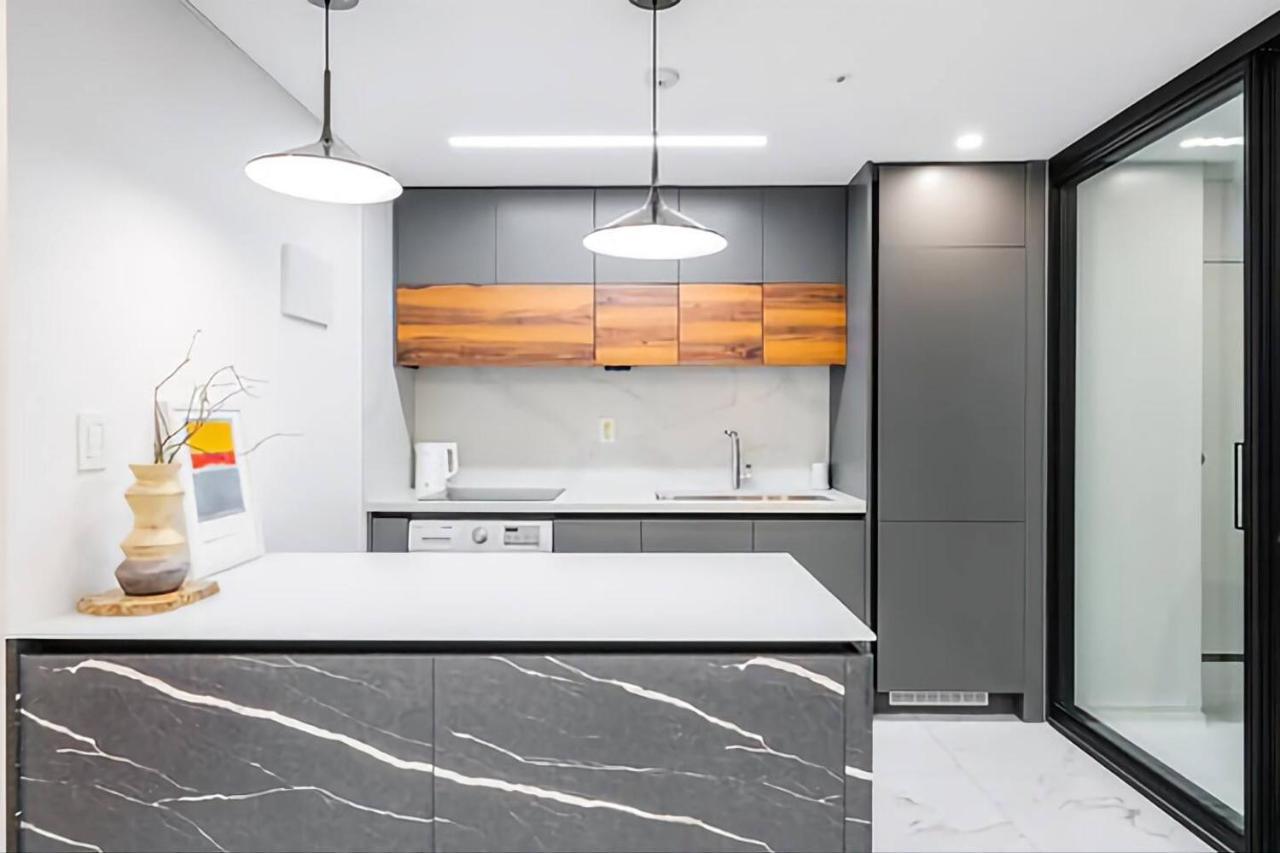 Uh Flat The Seocho Apartment Seoul Exterior photo