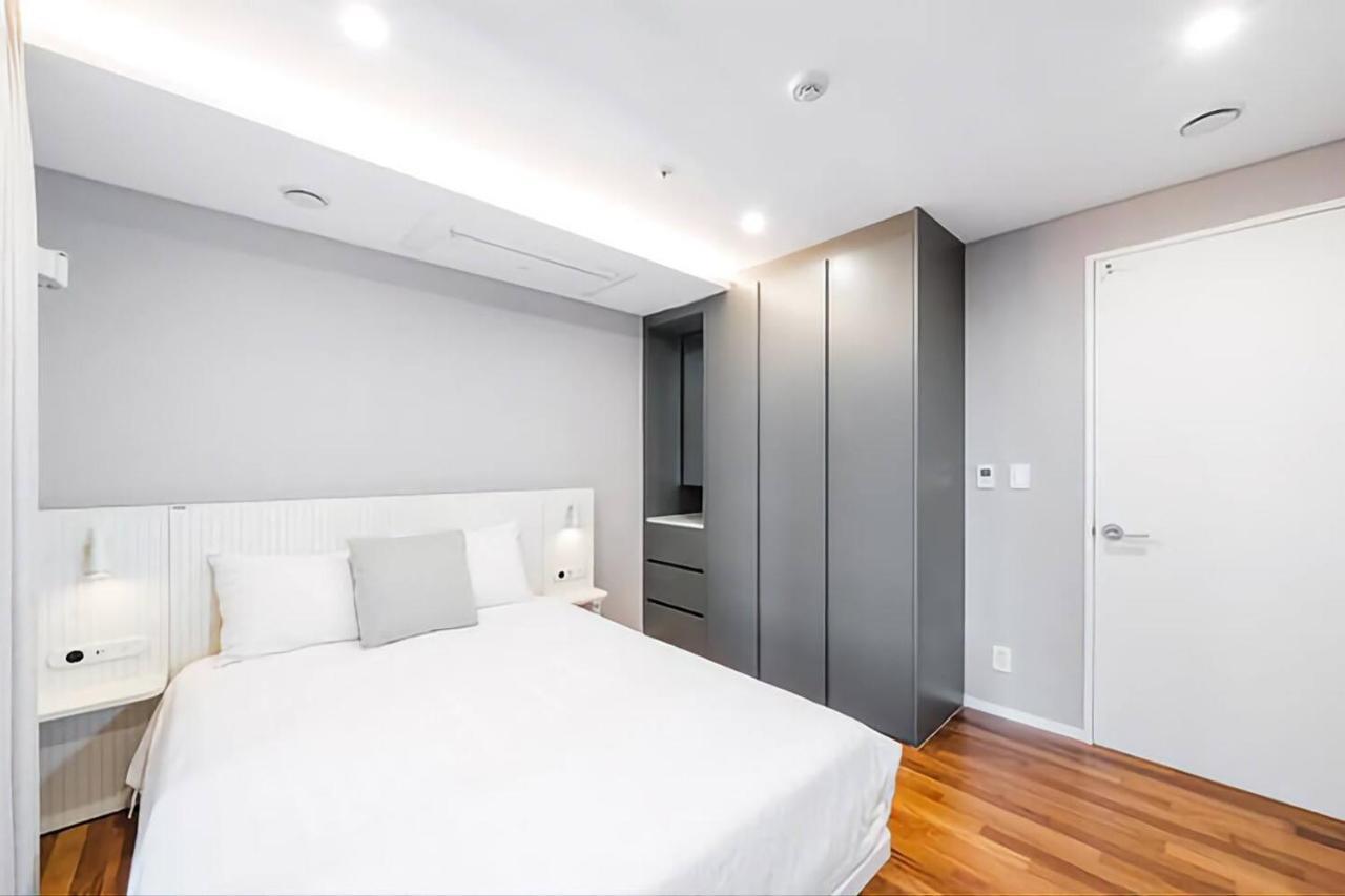 Uh Flat The Seocho Apartment Seoul Exterior photo