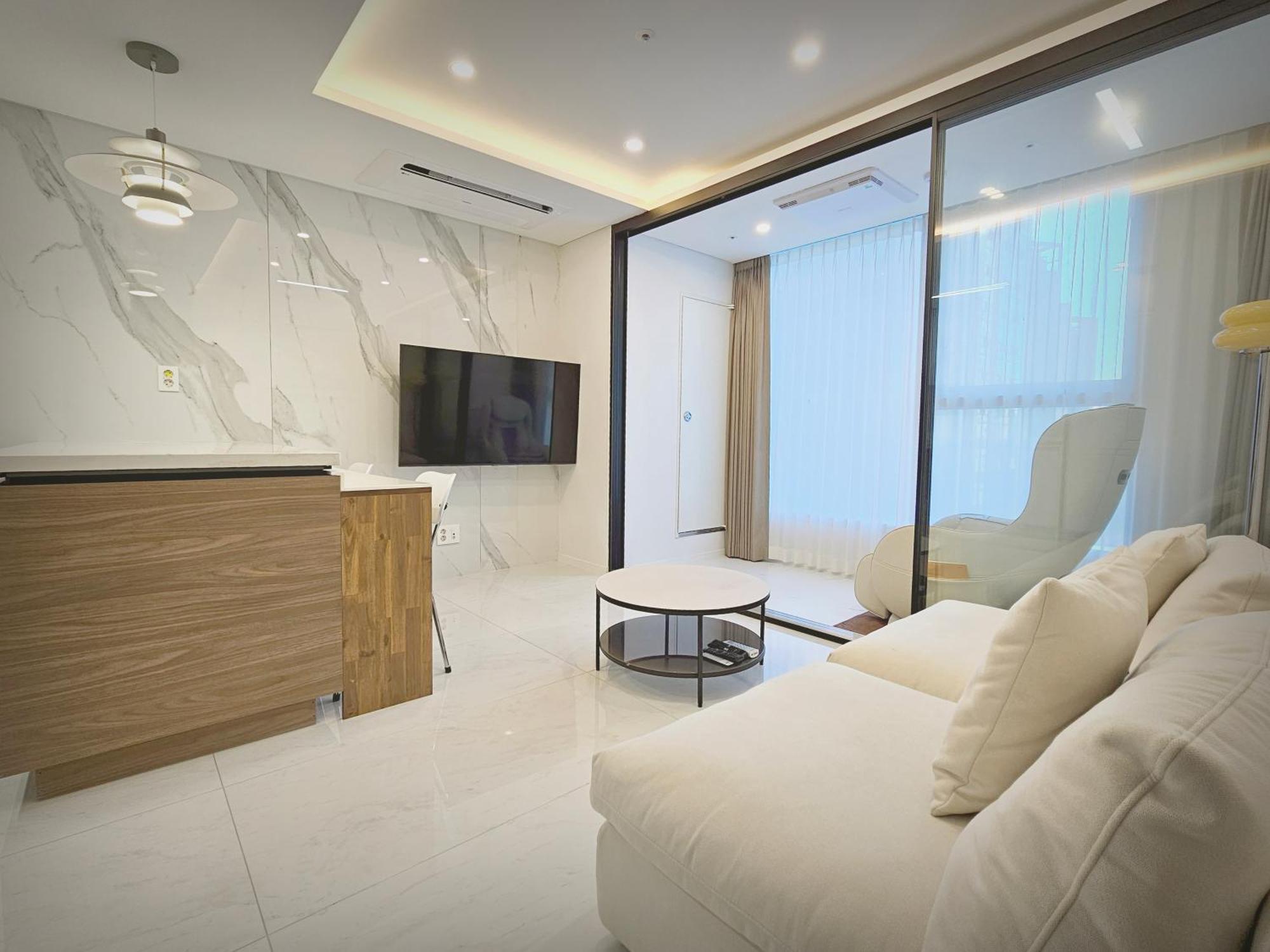 Uh Flat The Seocho Apartment Seoul Exterior photo
