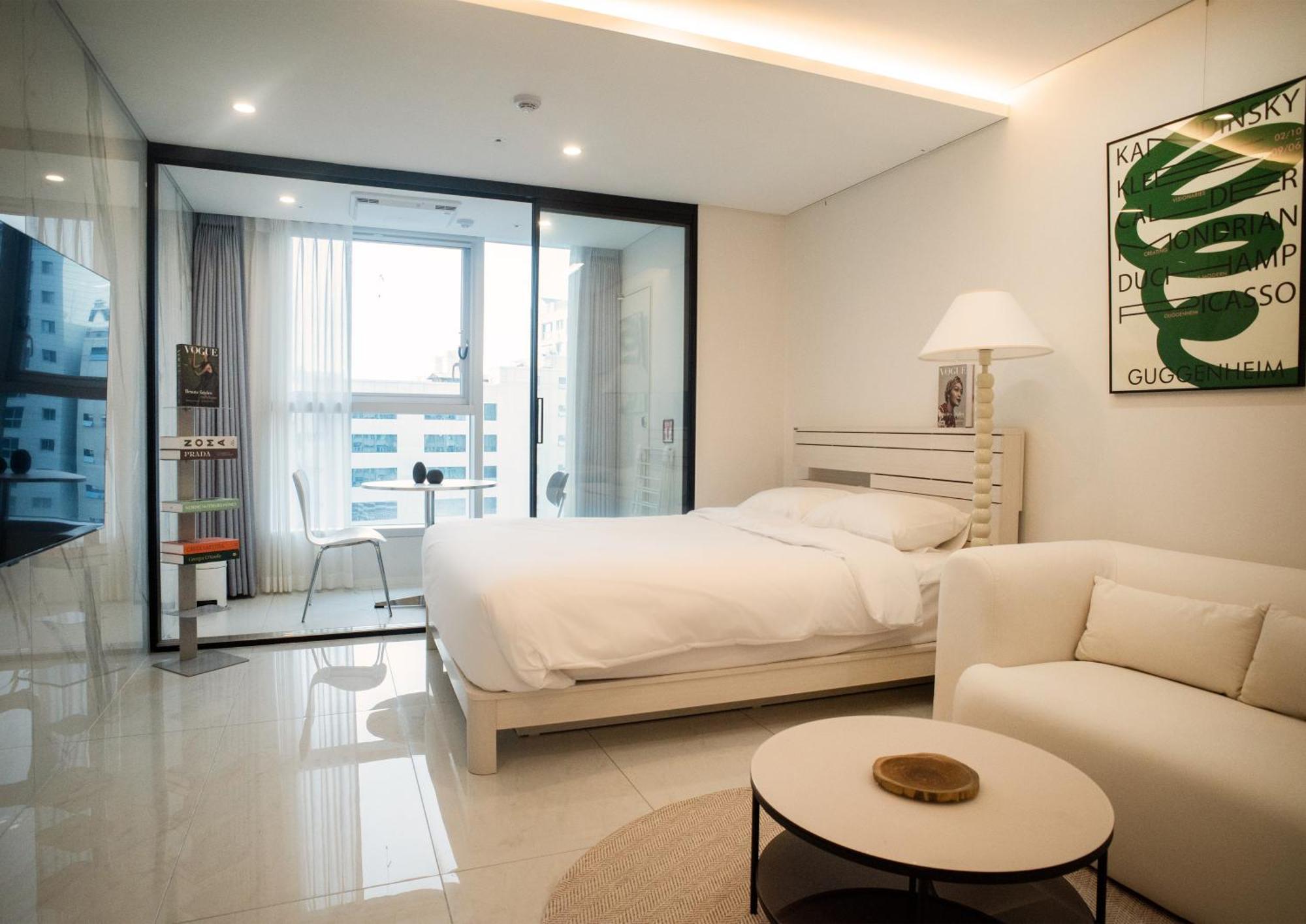 Uh Flat The Seocho Apartment Seoul Exterior photo