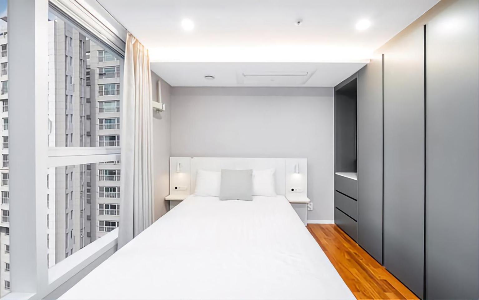 Uh Flat The Seocho Apartment Seoul Exterior photo