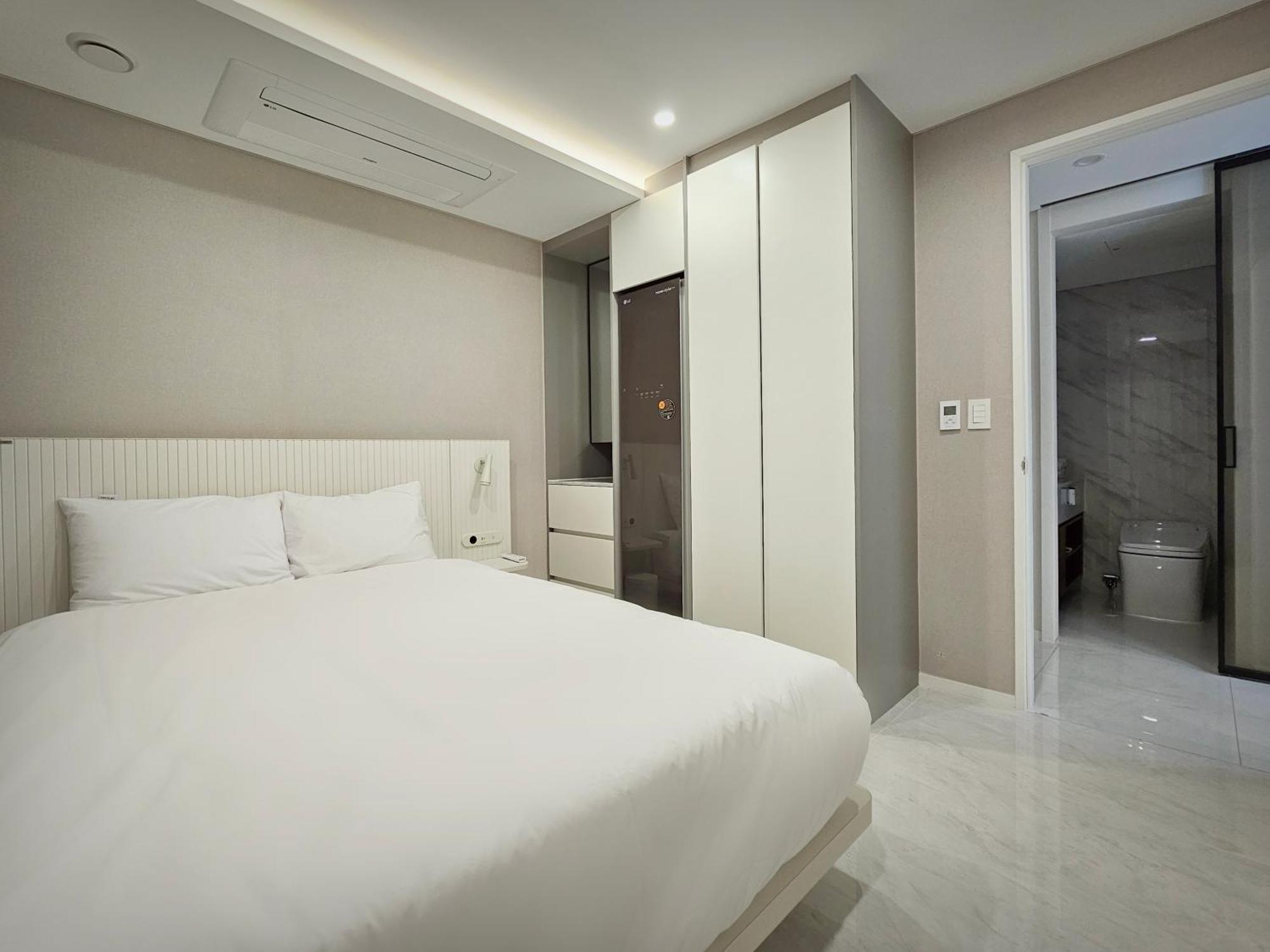 Uh Flat The Seocho Apartment Seoul Exterior photo