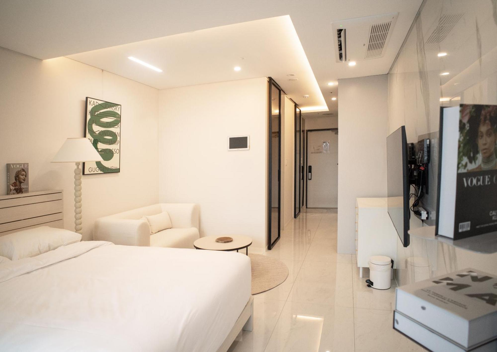 Uh Flat The Seocho Apartment Seoul Exterior photo