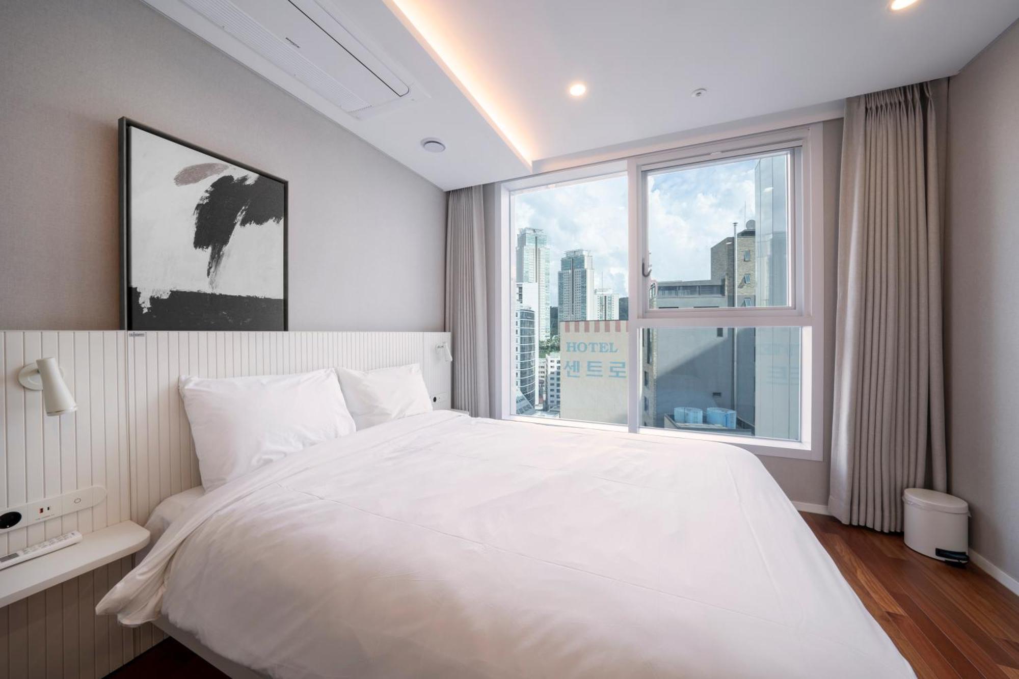 Uh Flat The Seocho Apartment Seoul Exterior photo